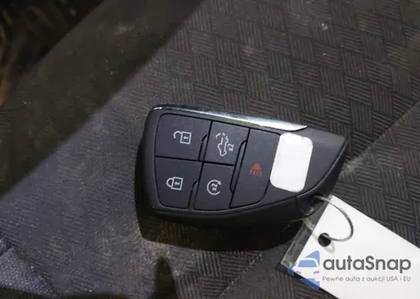 2024 Chevrolet Silverado 1500 4Wd Short Bed Custom z USA, uszkodzony, nr VIN 3GCPDBEK5RG186622